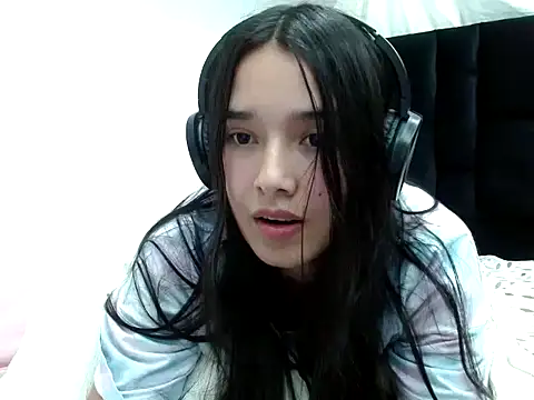 Snapshot of _luna_777 chatting on October 20, 12:22 am luna 777 online show from October 20, 12:22 am