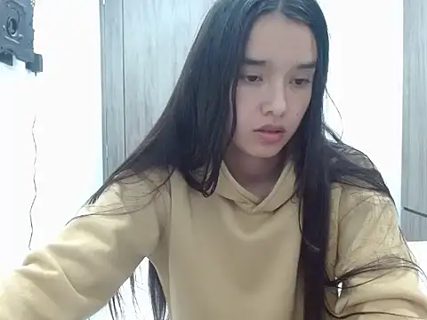  luna 777 online show from April 17, 10:29 am