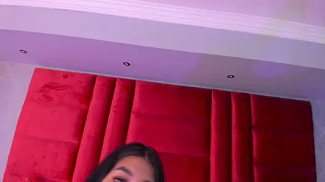 AnnieGibbyns online show from May 15, 1:18 pm