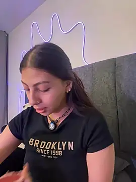 Dirty-Bunnyyy online show from July 10, 4:39 am