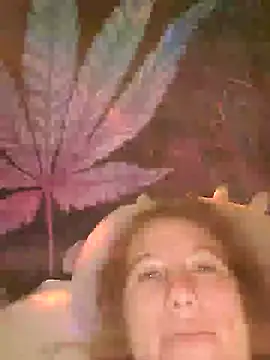 Snapshot of Seductivefoxy@xh chatting on March 16, 10:53 pm Seductivefoxyxh online show from March 16, 10:53 pm