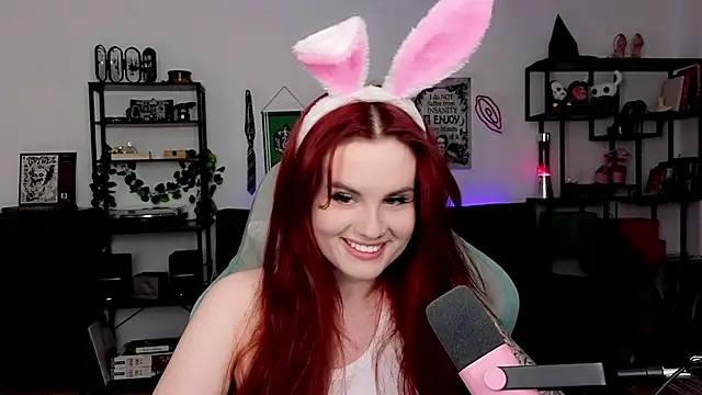 Della Ideal online show from April 5, 5:54 pm