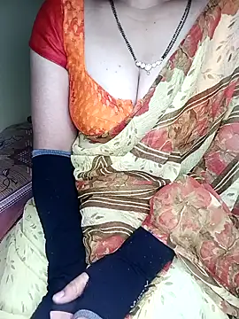 Snapshot of geetha_telugu_kan277 chatting on February 5, 6:29 am geetha telugu kan277 online show from February 5, 6:29 am