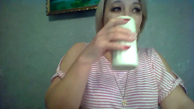 Snapshot of ArielXLoveresss chatting on November 13, 5:50 am ArielXLoveresss online show from November 13, 5:50 am
