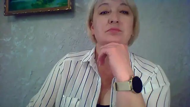 Snapshot of ArielXLoveresss chatting on June 3, 11:24 am ArielXLoveresss online show from June 3, 11:24 am