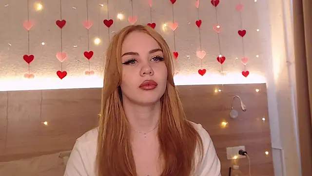Snapshot of IvyAngel chatting on April 20, 1:58 pm IvyAngel online show from April 20, 1:58 pm