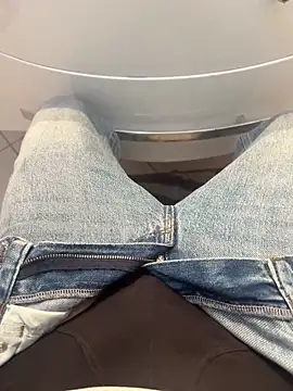 Snapshot of mario_6_9_9_0 chatting on February 23, 7:55 pm mario 6 9 9 0 online show from February 23, 7:55 pm