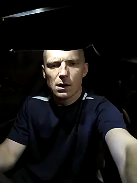 Snapshot of great_feeling chatting on October 13, 4:12 am great feeling online show from October 13, 4:12 am