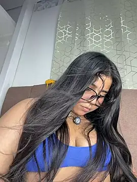 Snapshot of virginbrunette99 chatting on June 5, 5:58 am virginbrunette99 online show from June 5, 5:58 am
