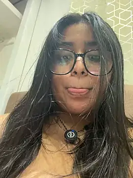 Snapshot of virginbrunette99 chatting on June 13, 5:05 am virginbrunette99 online show from June 13, 5:05 am