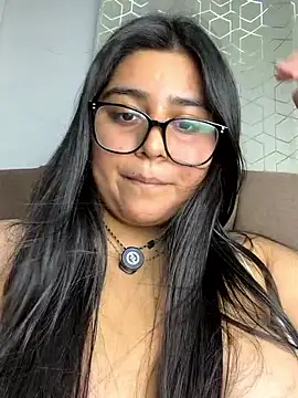 Snapshot of virginbrunette99 chatting on June 14, 7:05 pm virginbrunette99 online show from June 14, 7:05 pm