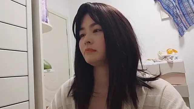 weiwei160 online show from March 8, 12:00 am