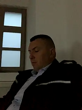 Mike8523 online show from October 7, 4:31 am