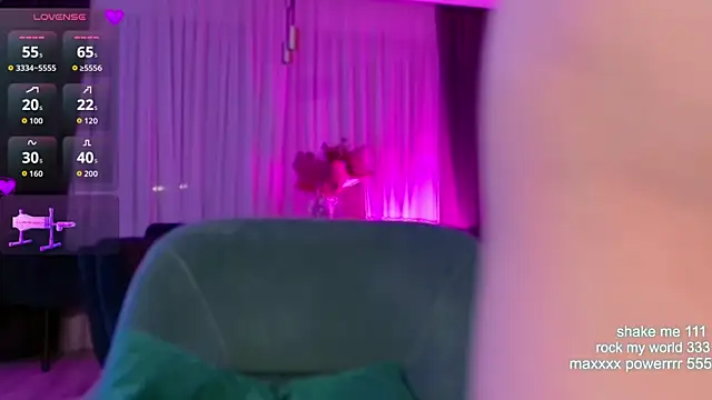 CutiePie69   online show from May 28, 7:22 pm