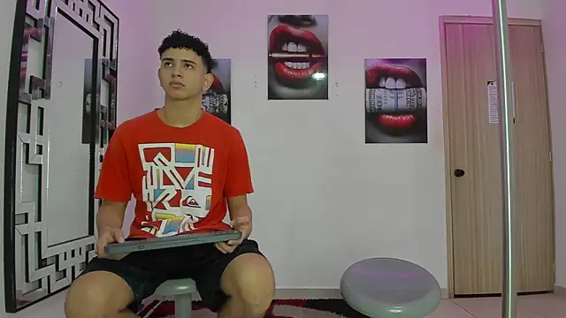 KING OFF BOYS online show from November 29, 1:03 pm