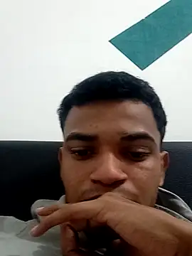 Snapshot of yerson20hot chatting on March 19, 8:22 pm yerson20hot online show from March 19, 8:22 pm