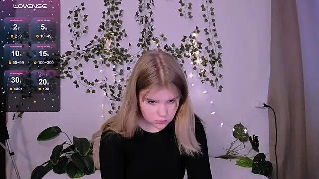 LaseyMoon online show from March 20, 1:13 am