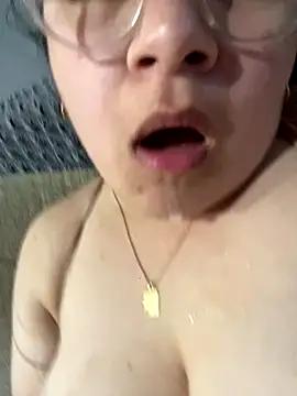 Snapshot of gordatetona_69 chatting on September 17, 7:37 pm gordatetona 69 online show from September 17, 7:37 pm