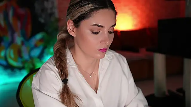  Allie  online show from March 12, 6:29 am