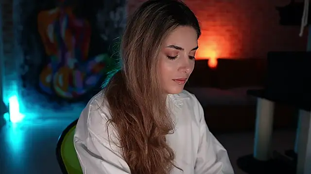  Allie  online show from March 15, 5:41 am