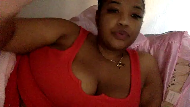 Snapshot of bronxminx chatting on February 24, 8:14 pm bronxminx online show from February 24, 8:14 pm