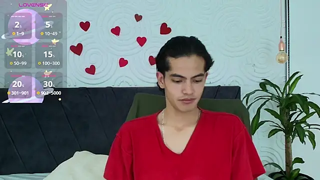 Maximoherrera 16 online show from April 15, 4:36 pm