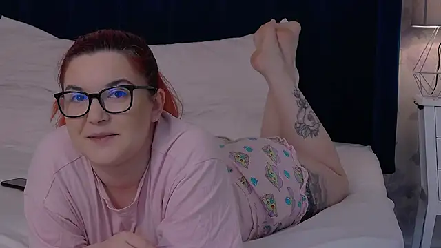 KailyKay online show from March 24, 7:19 pm