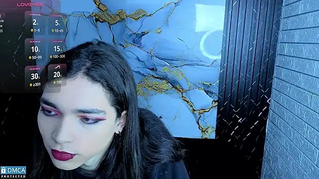 Snapshot of MaeveKuro chatting on February 17, 3:03 am MaeveKuro online show from February 17, 3:03 am