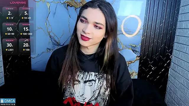 Snapshot of MaeveKuro chatting on February 21, 3:07 am MaeveKuro online show from February 21, 3:07 am