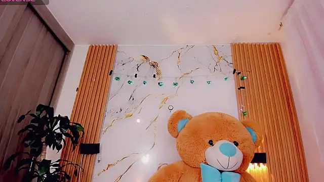 ValeriCardenas online show from April 7, 3:07 am