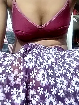 Snapshot of Anitabhabi_2 chatting on November 1, 9:33 am Anitabhabi 2 online show from November 1, 9:33 am