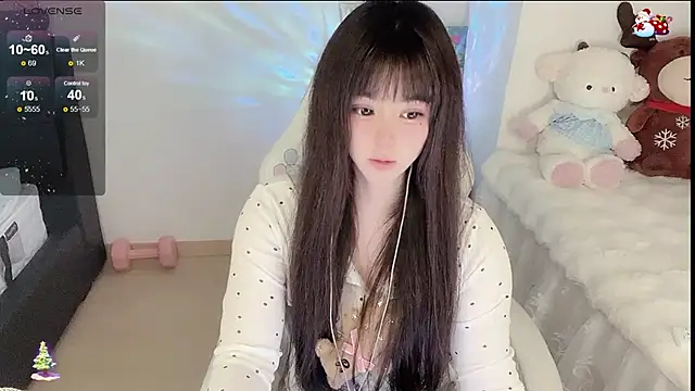 Snapshot of Milla-z chatting on February 4, 11:05 am Milla-z online show from February 4, 11:05 am