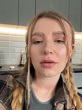 Snapshot of EvaBrooklyn chatting on March 3, 12:48 pm EvaBrooklyn online show from March 3, 12:48 pm