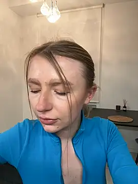 Snapshot of EvaBrooklyn chatting on March 5, 6:01 pm EvaBrooklyn online show from March 5, 6:01 pm