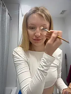 Snapshot of EvaBrooklyn chatting on March 9, 1:26 pm EvaBrooklyn online show from March 9, 1:26 pm