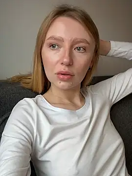 Snapshot of EvaBrooklyn chatting on March 16, 2:22 pm EvaBrooklyn online show from March 16, 2:22 pm