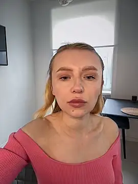 Snapshot of EvaBrooklyn chatting on March 17, 12:25 pm EvaBrooklyn online show from March 17, 12:25 pm