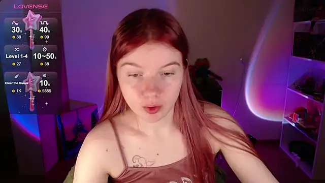 Strawberry juli online show from October 9, 7:50 am