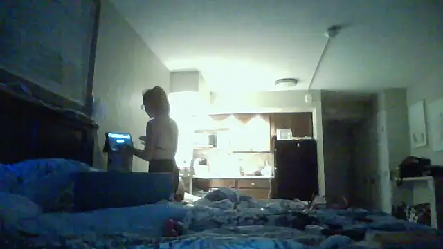 Snapshot of JerseyGem chatting on October 6, 1:47 am JerseyGem online show from October 6, 1:47 am