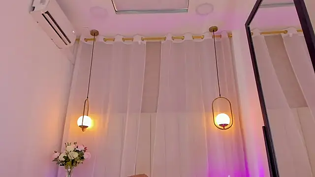 Haily b online show from April 7, 8:09 pm