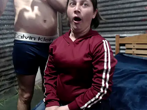 Snapshot of rose_domy chatting on March 5, 4:57 pm rose domy online show from March 5, 4:57 pm