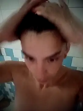 Snapshot of Ali3Martin chatting on February 3, 2:33 pm Ali3Martin online show from February 3, 2:33 pm