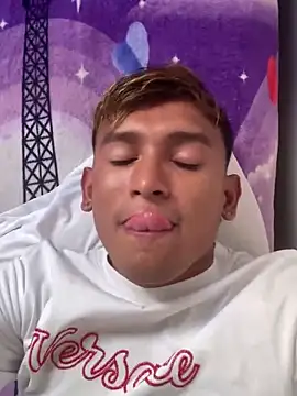 Babyalienqm online show from March 5, 8:49 pm