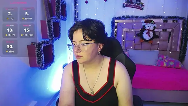 safyka online show from December 18, 2:39 am