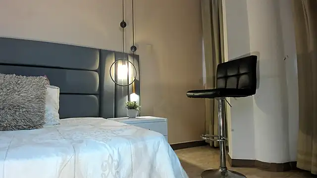 SeleneLujan online show from December 16, 11:48 am