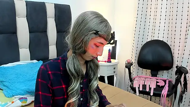 loverisu-coral online show from March 16, 9:16 pm