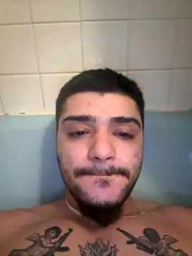 papiVilla23 online show from September 15, 2:28 pm