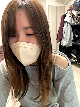 Snapshot of daiyo_kai_Gutara chatting on October 11, 2:33 am daiyo kai Gutara online show from October 11, 2:33 am