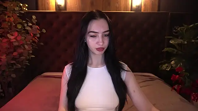 WildKittenX  online show from April 9, 6:19 am