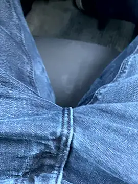 Smallcoco26 online show from January 9, 2:31 pm